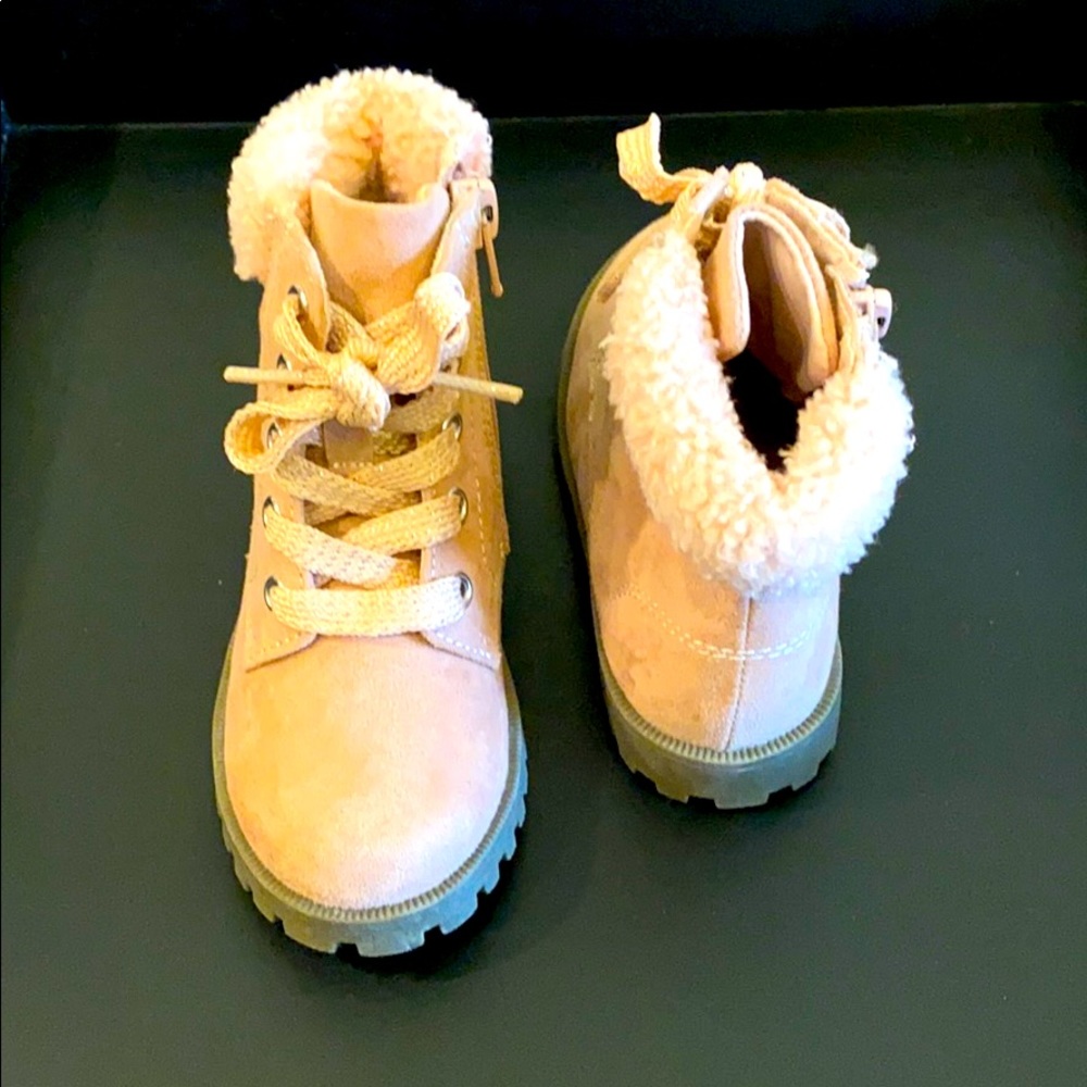 Pink boots (toddler)